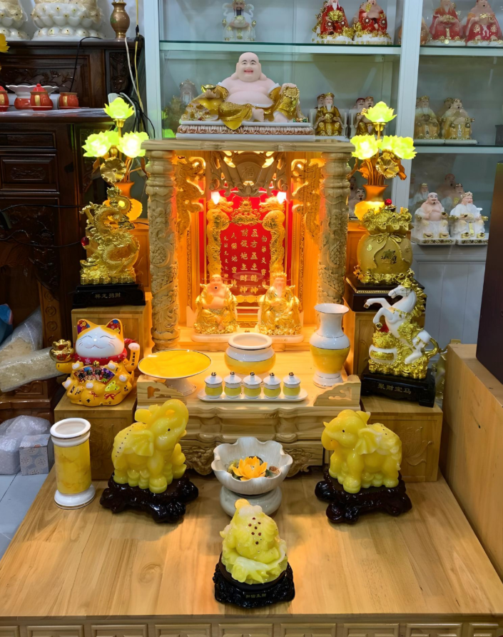 An vị tượng trên ban thờ.png